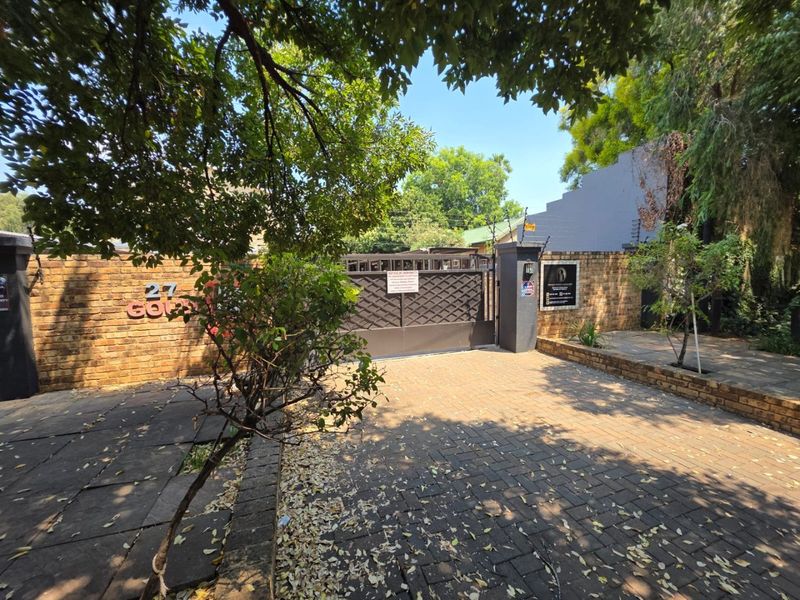 Investment Opportunity – Stylish 3-Bedroom Unit - Photo 10