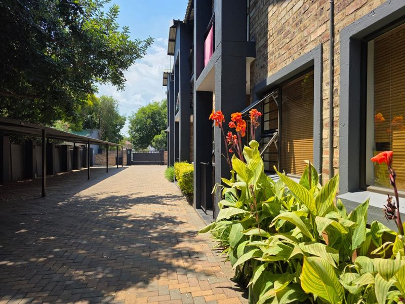 Investment Opportunity – Stylish 3-Bedroom Unit - Photo 8