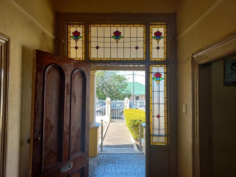 Prime Commercial Property in Belgravia – - Photo 2