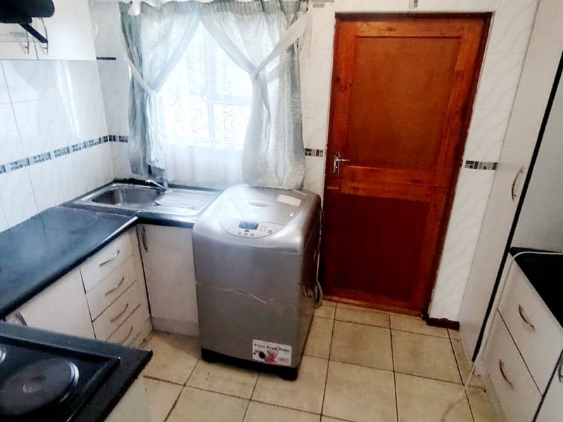 3 Bedroom House for Sale in Haven Hills  - Photo 8