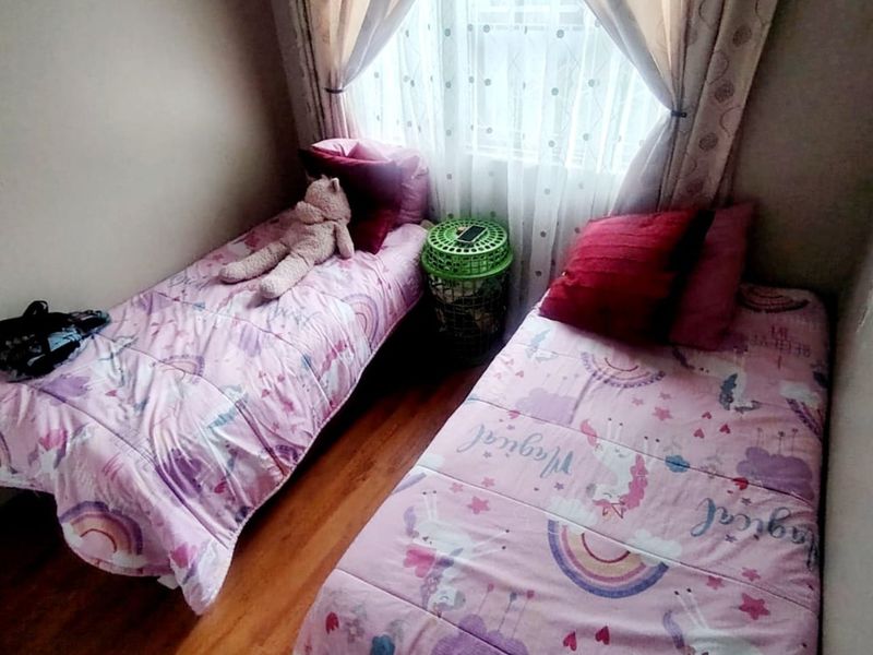 3 Bedroom House for Sale in Haven Hills  - Photo 7