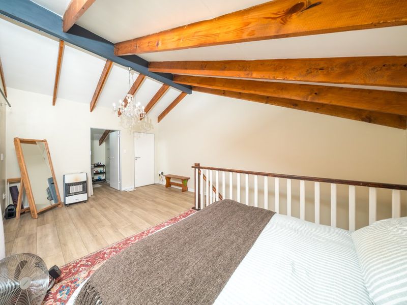 Spacious 3 Bedroom Townhouse – Comfort, Space & Lifestyle! - Photo 5