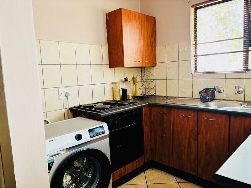 1-Bedroom Apartment/Flat For Sale in Penina Park - Photo 5