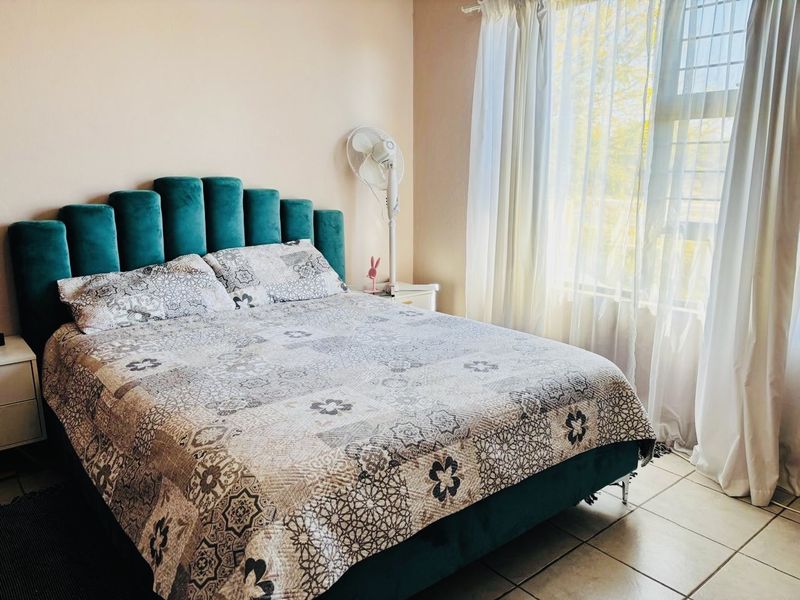 1-Bedroom Apartment/Flat For Sale in Penina Park - Photo 10