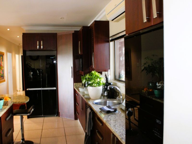  Unbeatable Location with Breathtaking Panoramic Views - Photo 10