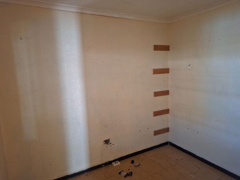 2 bedroom house in danville elandspoort - Photo 9
