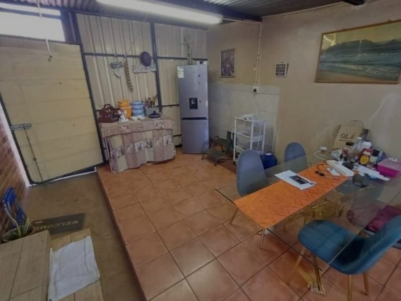 2 bedroom house in elandspoort danville - Photo 6