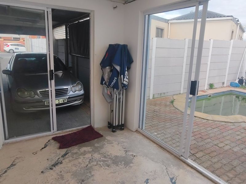 3 Bedroom House For Sale in Weltevreden Valley  - Photo 5