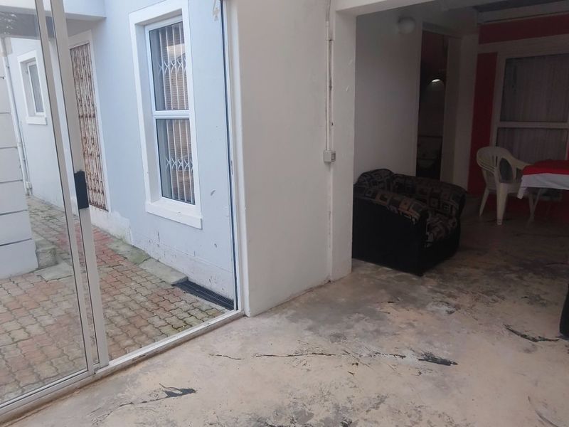 3 Bedroom House For Sale in Weltevreden Valley  - Photo 3