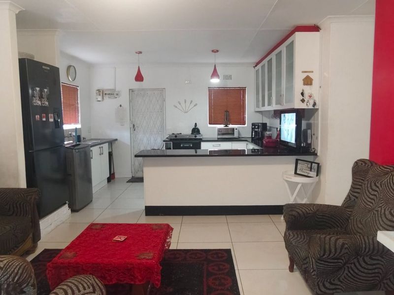 3 Bedroom House For Sale in Weltevreden Valley  - Photo 1