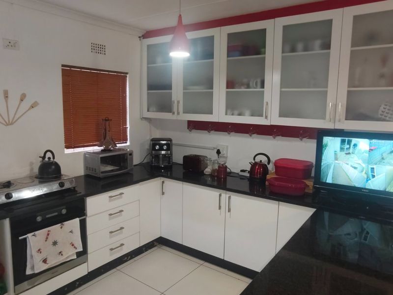 3 Bedroom House For Sale in Weltevreden Valley  - Photo 10