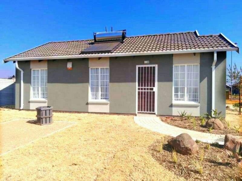 Specious 3-bedroom house for sale in Sky City - Photo 1