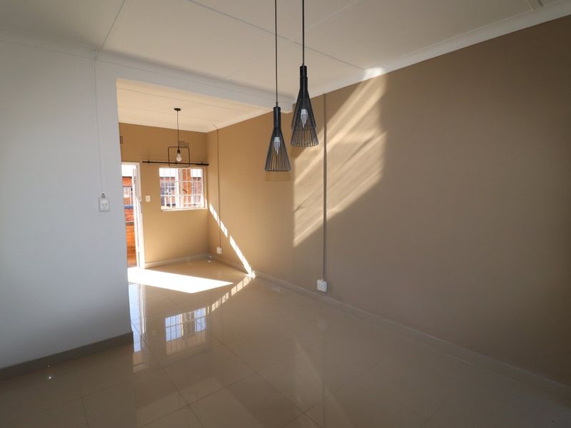 Stylish Upgraded 1 Bedroom Flat – Move-In Ready! - Photo 10
