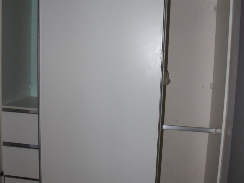 Bright 2 bed retreat in Jabulani, Soweto - Photo 9