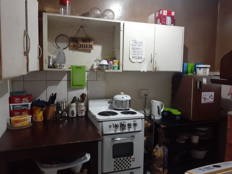 2 bedroom apartment for sale in Sidwell - Photo 2