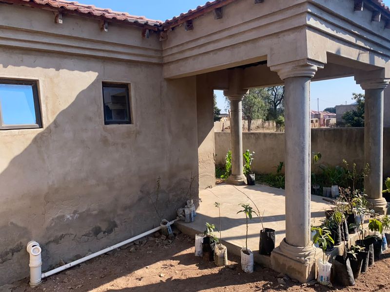 4-Bedroom Family Home for Sale in Polokwane Unit G  - Photo 4