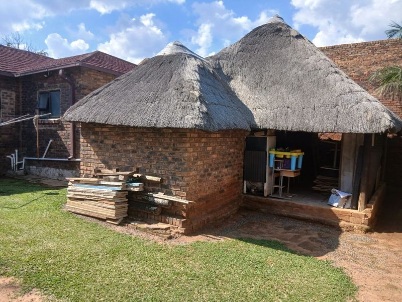 Modern Family Home in Mountain View | R1,348,000 - Photo 5