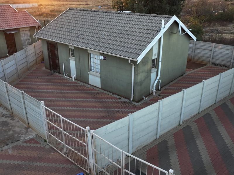 Stunning 3-bedroom house for sale in Sky City - Photo 3