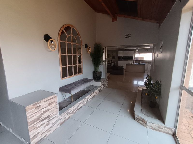 3 Bed House in Witfield for Sale - Photo 7