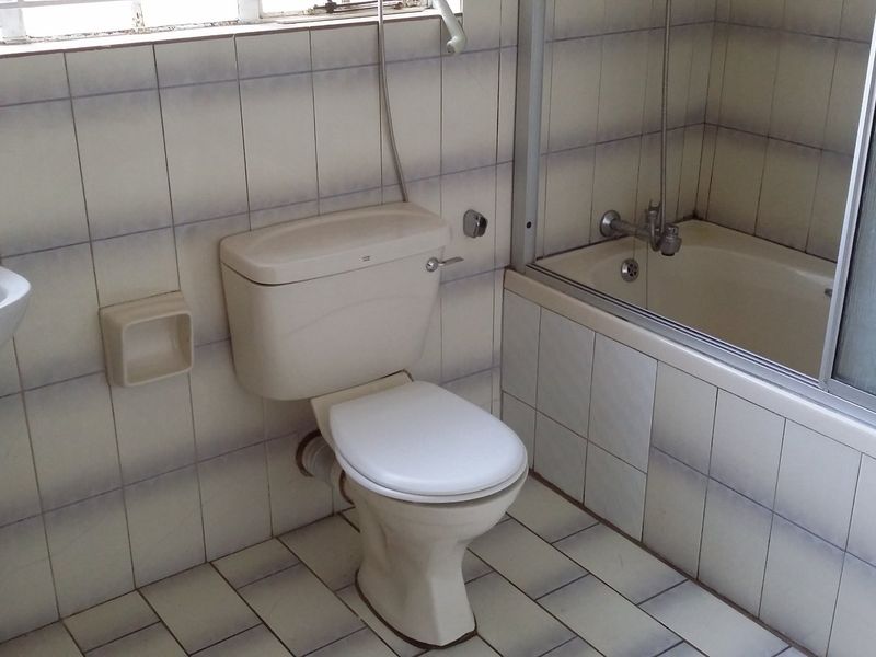 4 bed house in central Fordsburg - Photo 8