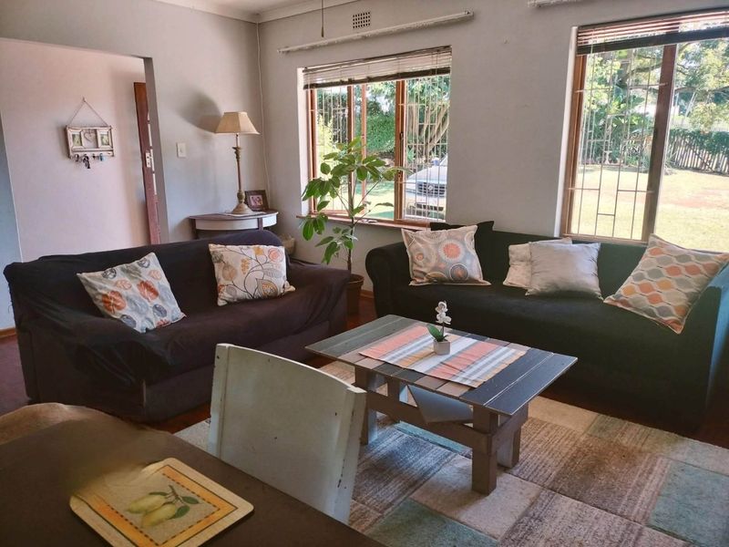 Spacious 3-Bedroom Family Home to Let in Waterfall  - Photo 6