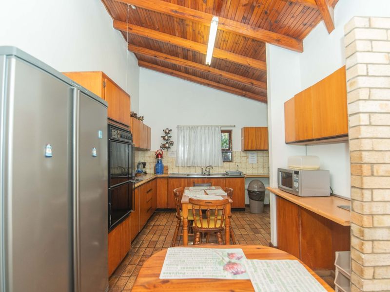 Established Guesthouse & Dual Living Opportunity in Bluewater Bay - Photo 7