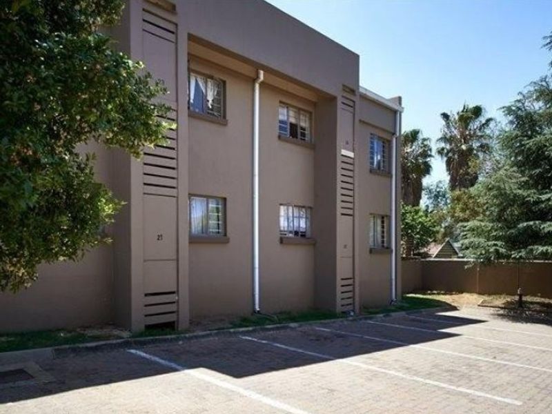 Spacious 3-Bedroom First Floor Apartment for Sale in Vorna Valley - Photo 4