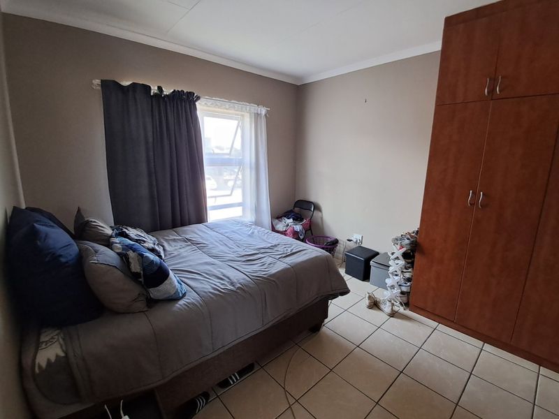 Investment opportunity or for the first-time buyer! - Photo 5