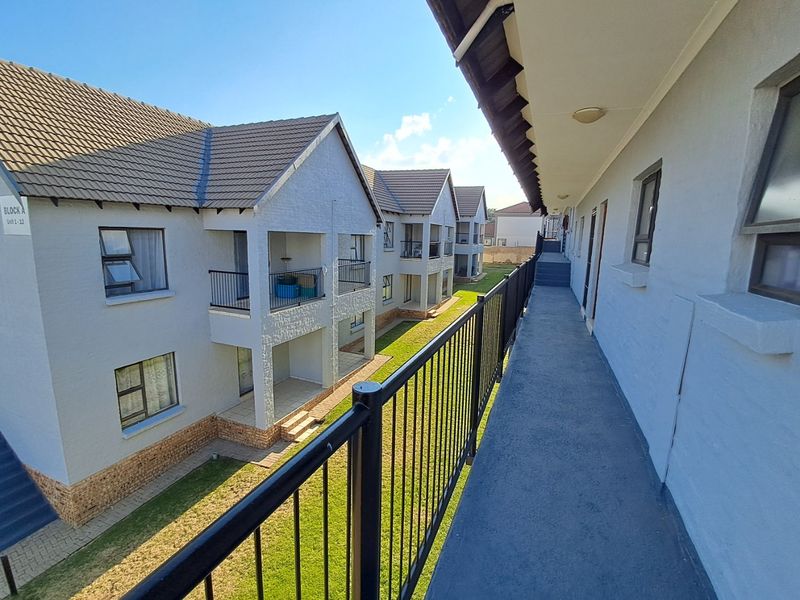 Investment opportunity or for the first-time buyer! - Photo 1