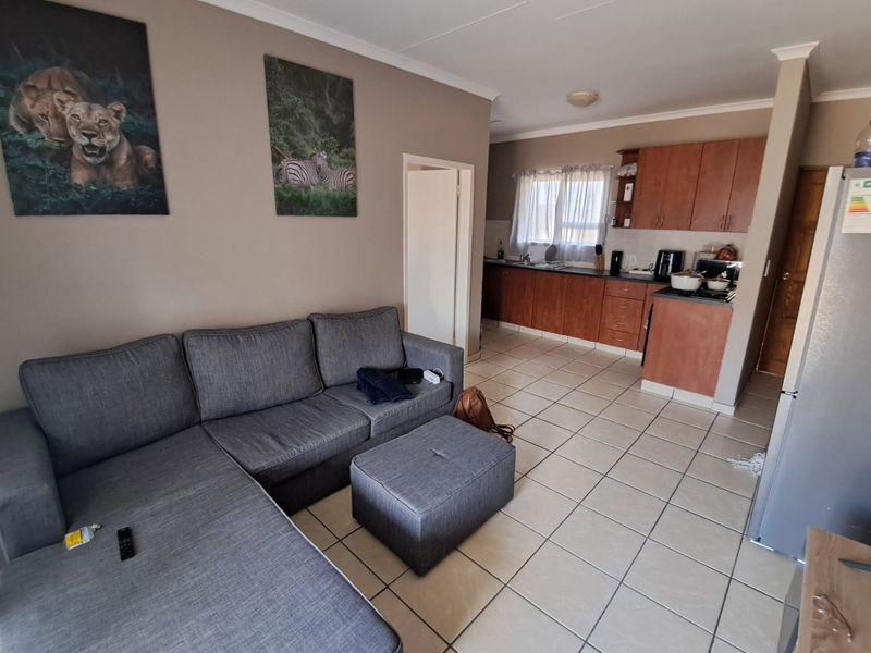 Investment opportunity or for the first-time buyer! - Photo 10