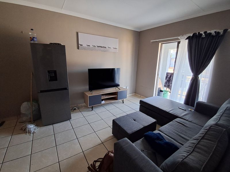 Investment opportunity or for the first-time buyer! - Photo 7