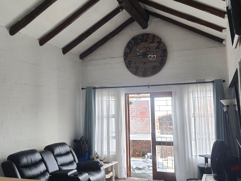 2 Bed House in Parklands for Sale - Photo 8