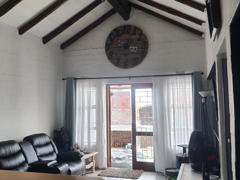 2 Bed House in Parklands for Sale - Photo 6