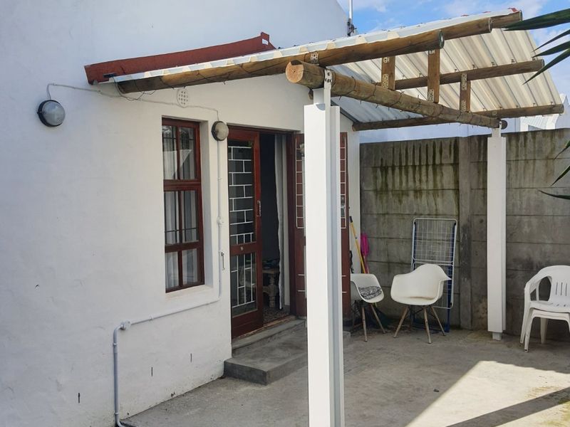 2 Bed House in Parklands for Sale - Photo 2