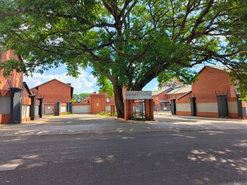 Brand New 3-Bedroom Townhouse To Rent – Theresapark, Pretoria North - Photo 2