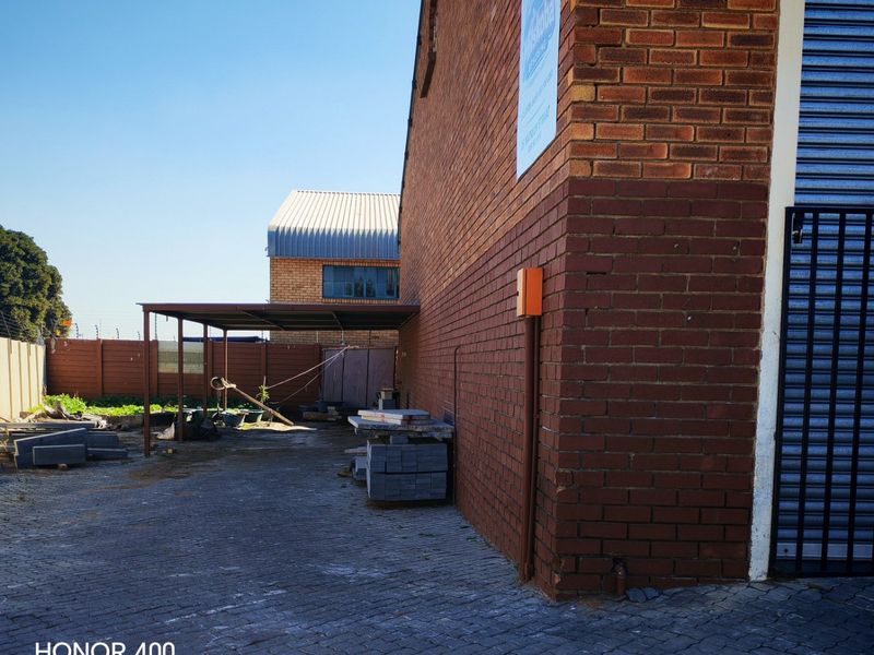 Warehouse to Rent in Ladine – 300 m2 - Photo 6