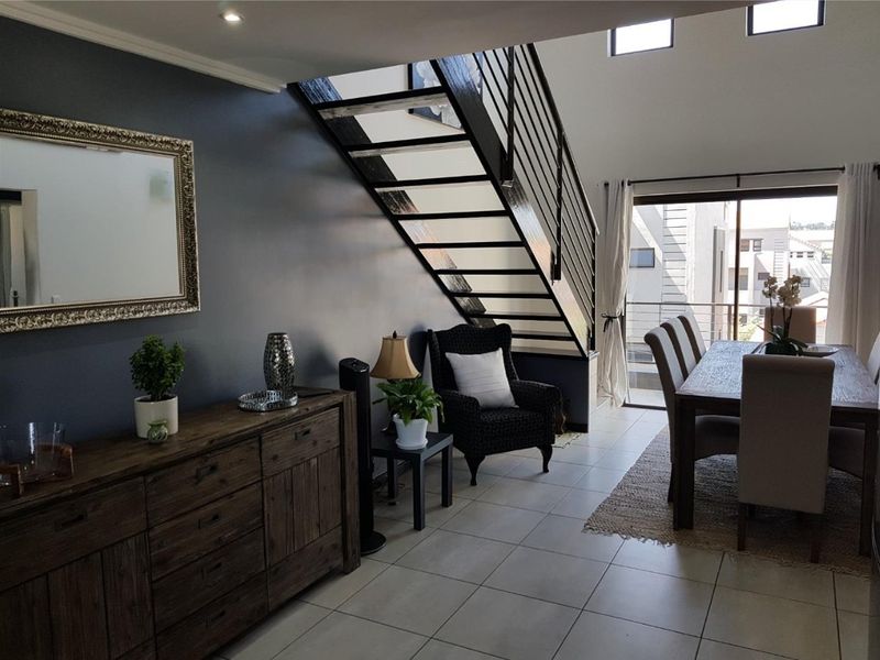 Modern 2-Bedroom Loft Apartment for Sale in Sought-After Casablanca Estate, Lonehill - Photo 9