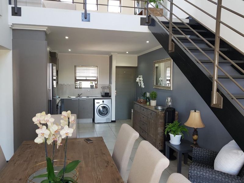 Modern 2-Bedroom Loft Apartment for Sale in Sought-After Casablanca Estate, Lonehill - Photo 7