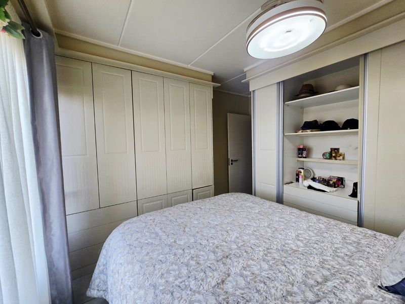 Modern 2-Bedroom Ground Floor Apartment for Sale in Green Park Lifestyle Estate  - Photo 5