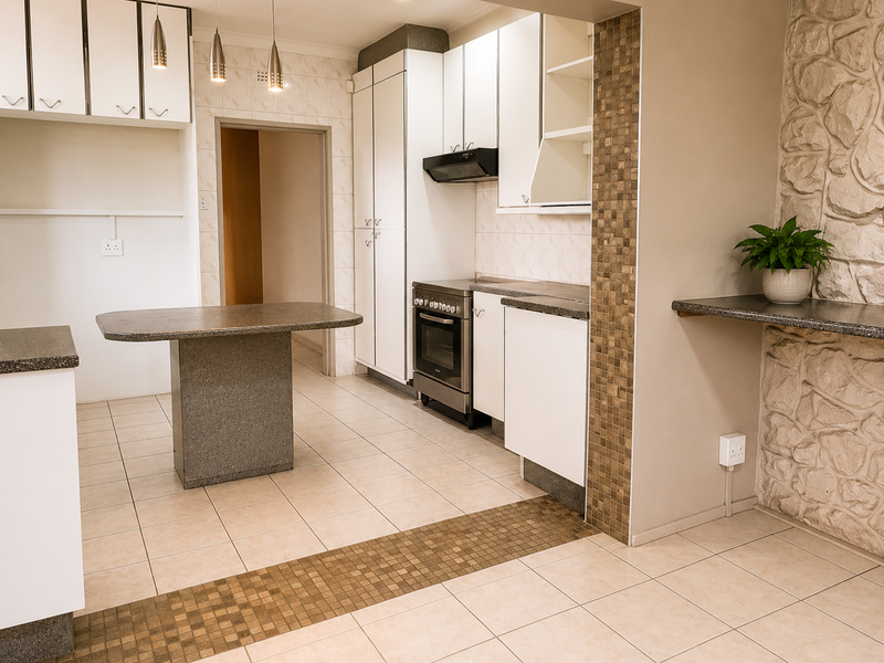 Enchanting 4-Bedroom Haven - Photo 2