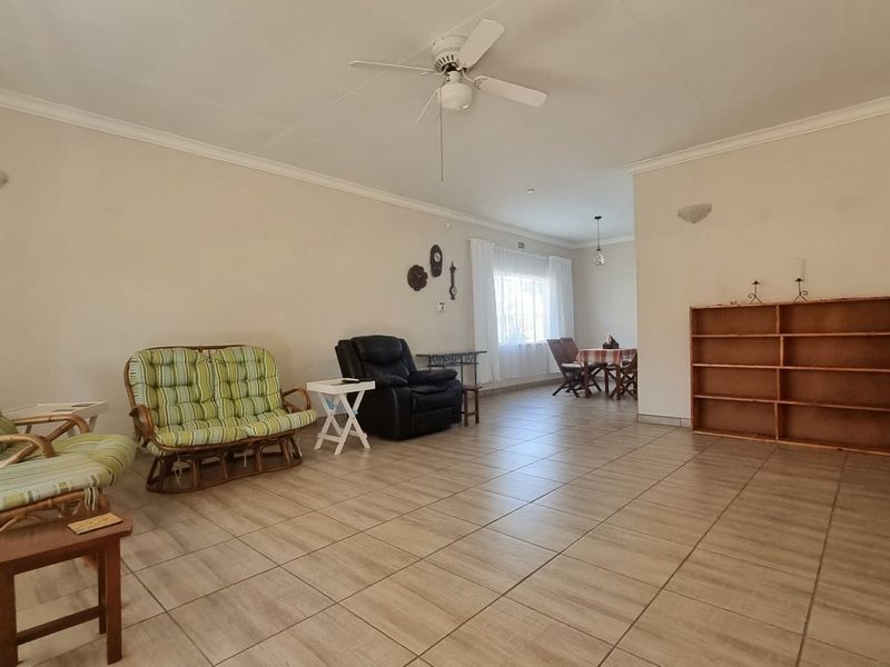 Three-Bedroom Off-Grid Home with Flat, Lapa and Dam Proximity in Oranjeville - Photo 8