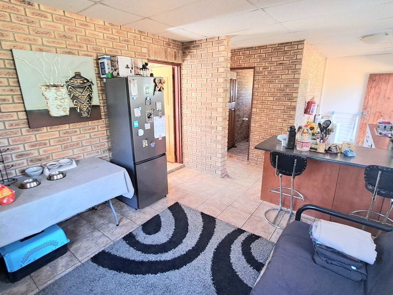Investment Home near UFS, Universitas, Bloemfontein - Photo 7