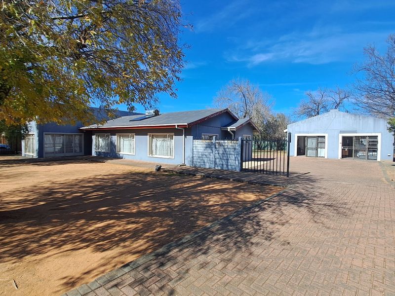Investment Home near UFS, Universitas, Bloemfontein - Photo 2