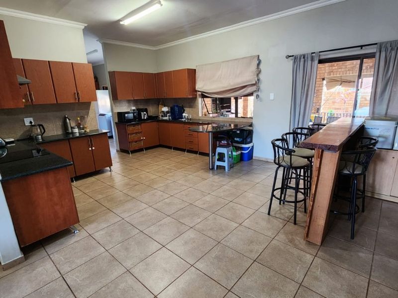 Perfect Family Home in Aquapark - Photo 5