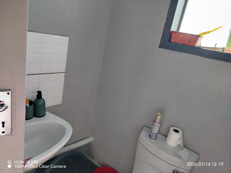Renovated Family home for sale walking distance to Grassland Primary school  - Photo 8