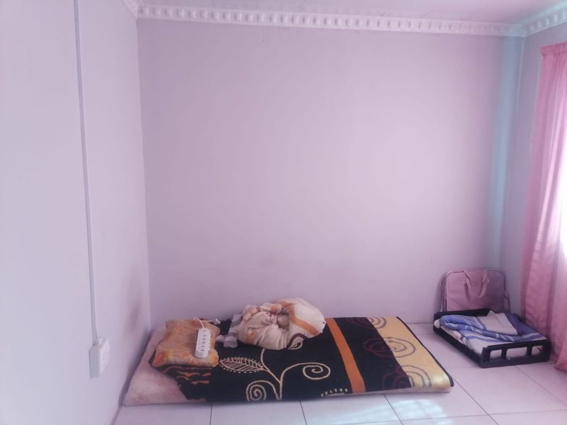 Renovated Family home for sale walking distance to Grassland Primary school  - Photo 7