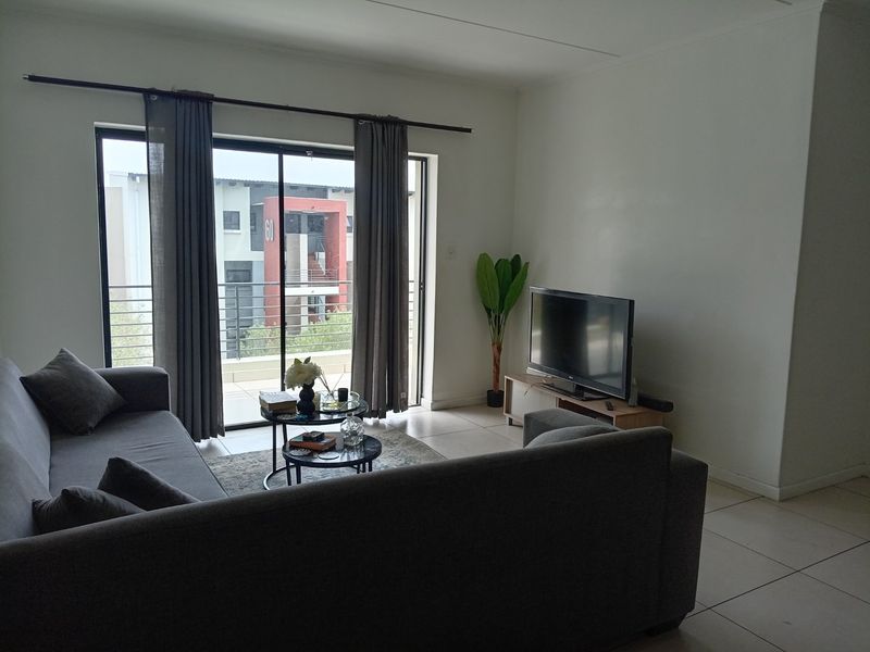 2-Bed, 2-Bath Investment Gem Opposite Dainfern Square - Photo 8