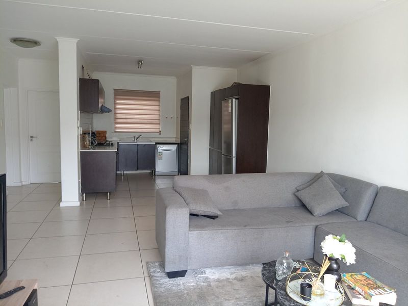 2-Bed, 2-Bath Investment Gem Opposite Dainfern Square - Photo 7