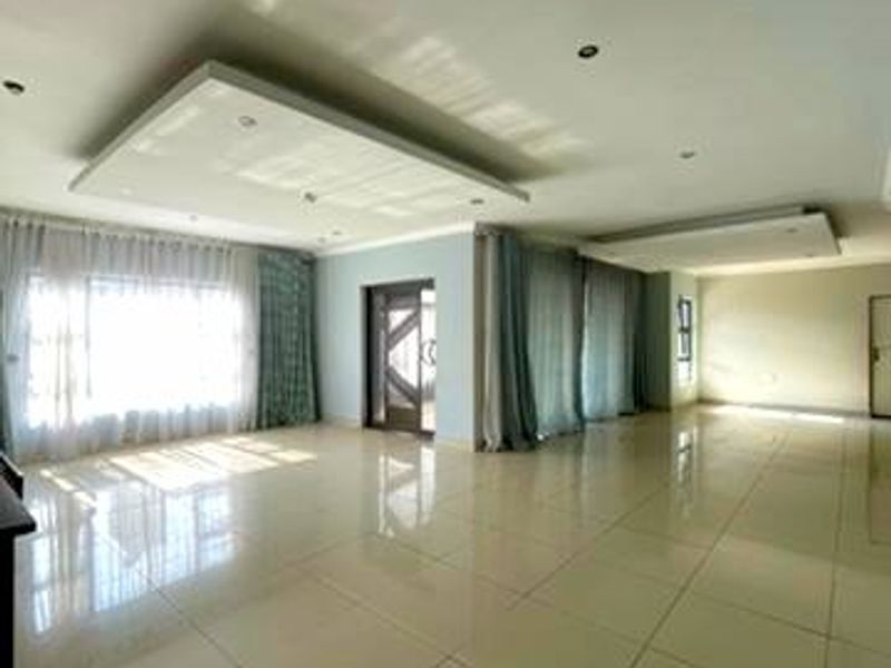  Modern Comfort @ The Oval - Photo 9