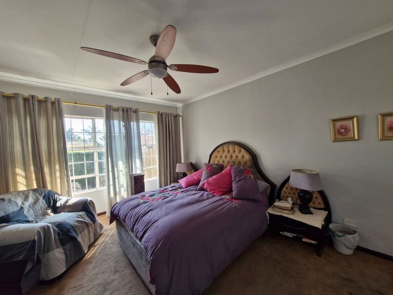  Modern Contemporary ,,,,,,,,,, 2 Bedrooms ,,1 Bathrooms,,  1 Lock Garage,, Private Garden, Staff Quarters ,, Pet Friendly  Townhouse  - Photo 8